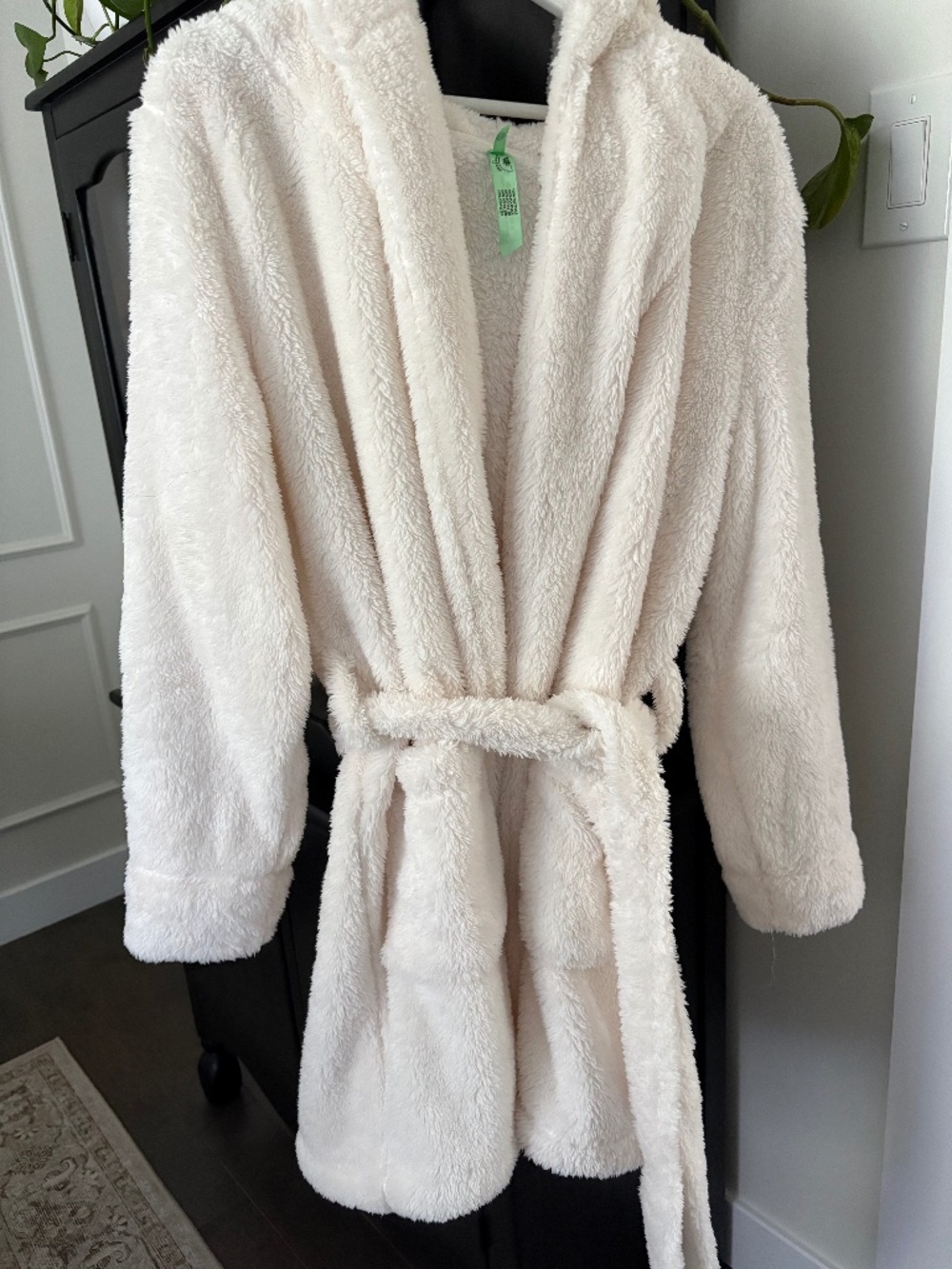 Honeydew bathrobe with hoodie